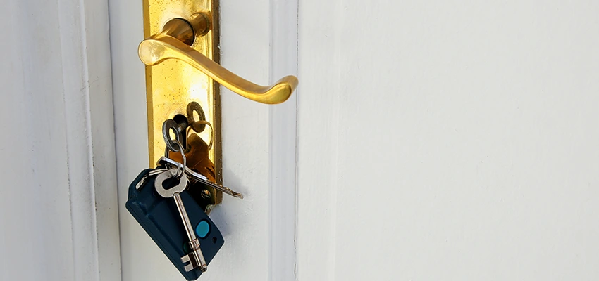 Broken Door Key Extraction in Beverly Hills, CA